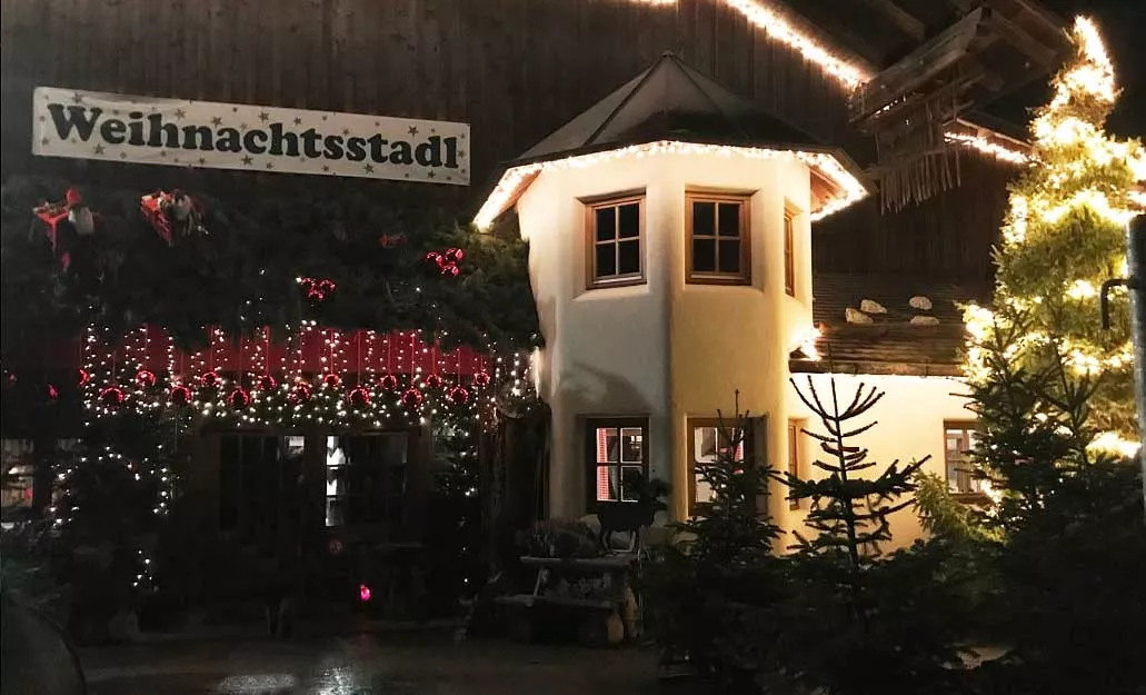 weihnachtsstadl-aussen